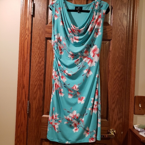 Ronni Nicole Dresses & Skirts - Ronni Nicole dress